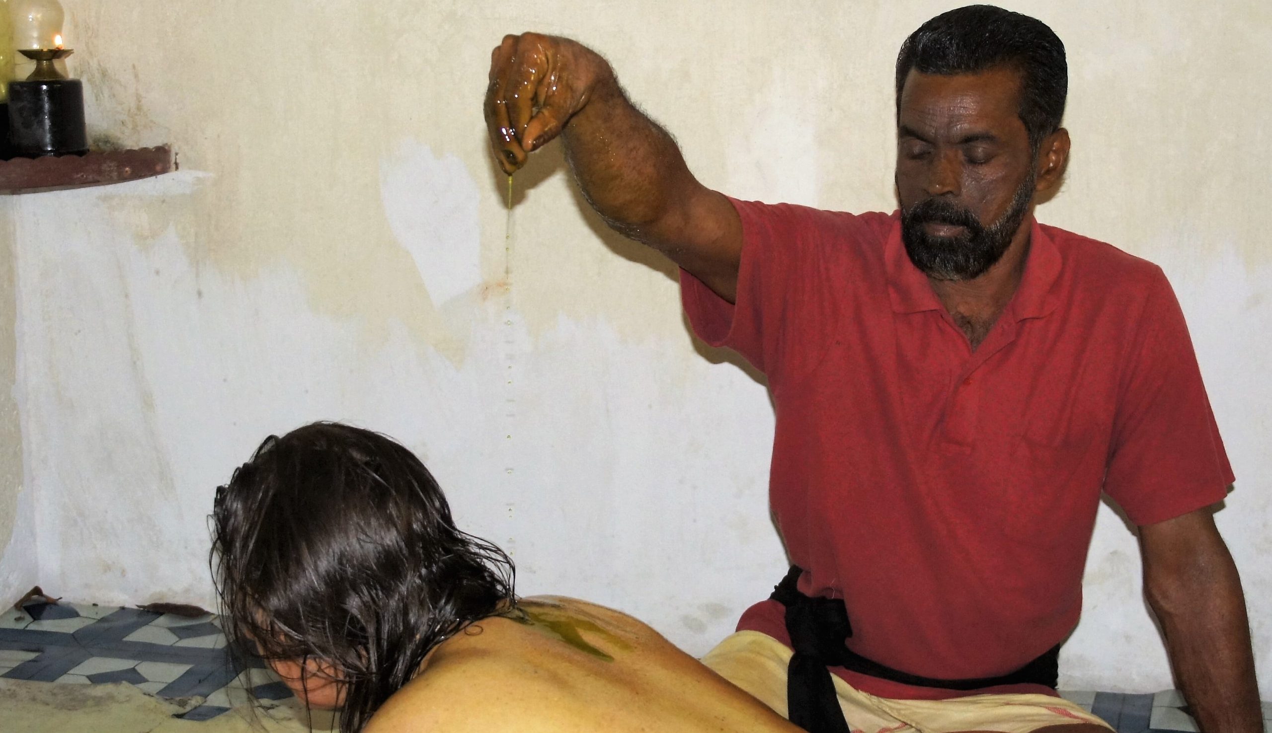 Ganzkörpermassage Uzichil